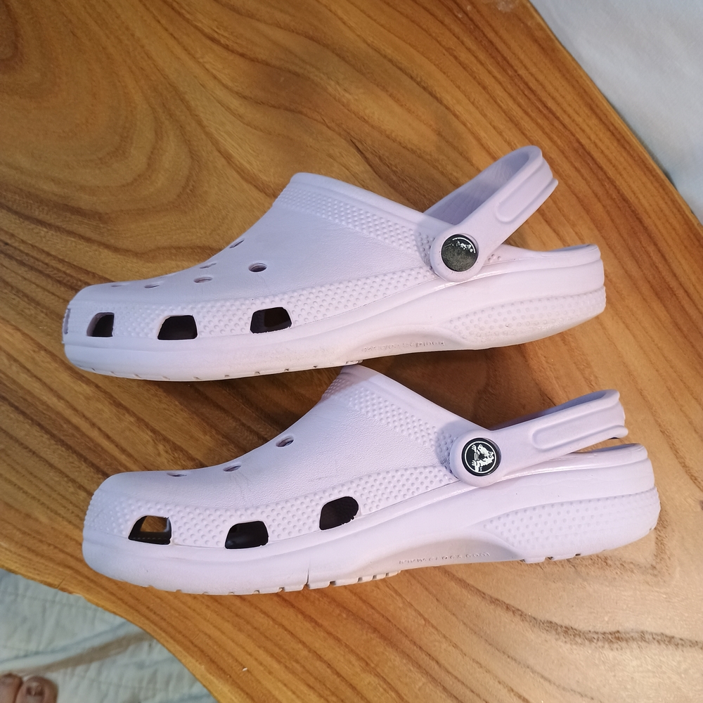 Crocs - Picture 2 of 5